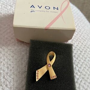 AVON Gold Tone Cancer Awareness Tac (vintage)